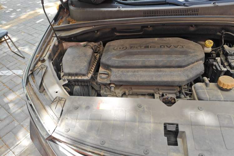 Used Baojun 360 2018 1.5L Automatic Luxury Version China V Engine Bay Right
