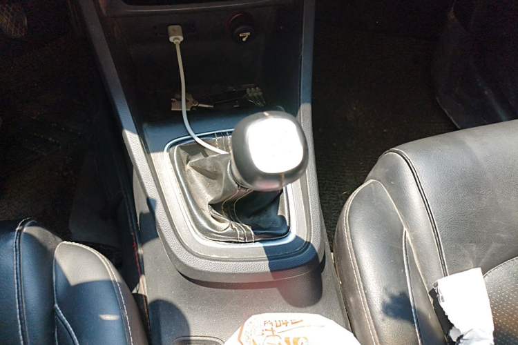 Used Baojun 360 2018 1.5L Manual Elite Version National V Gear Lever