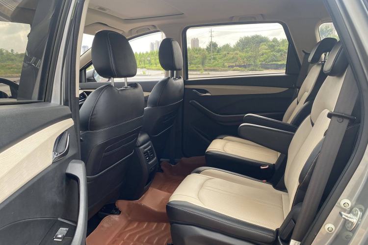 Used Baojun 360 2018 1.5L Manual Luxury Edition China V Interior 1