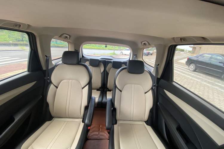 Used Baojun 360 2018 1.5L Manual Luxury Edition China V Interior 3