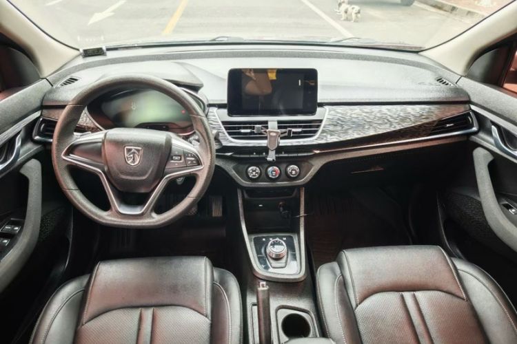 Used Baojun 360 2018 1.5L Automatic Elite Version National V Interior 3