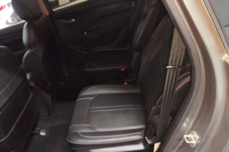 Used Baojun 360 2018 1.5L Manual Elite Version National V Interior 4