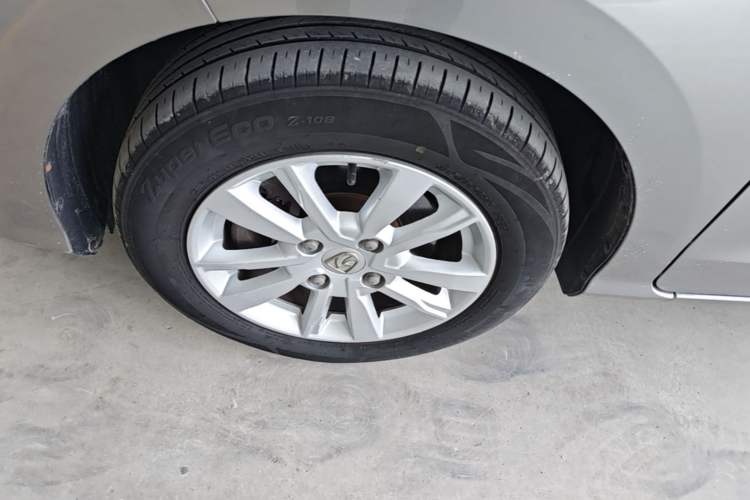 Used Baojun 360 2018 1.5L Manual Elite Version National V Left Front Wheel Hub