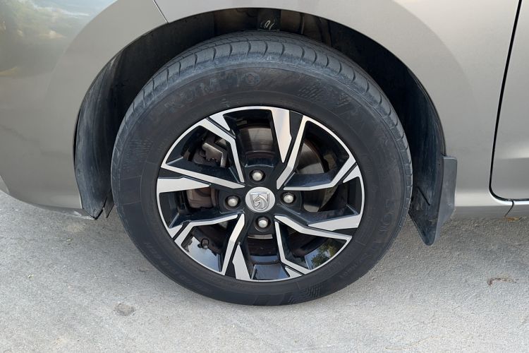 Used Baojun 360 2018 1.5L Manual Luxury Edition China V Left Front Wheel Hub