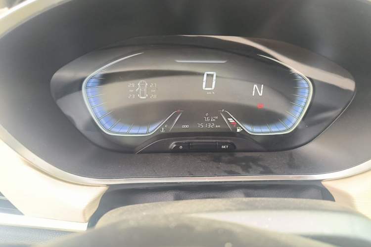 Used Baojun 360 2018 1.5L Automatic Luxury Version China V Odometer Close Up