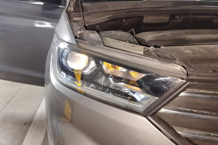 Used Baojun 360 2018 1.5L Automatic Elite Version National V Right Front Headlight