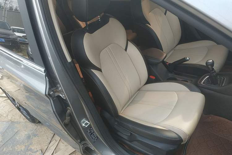 Used Baojun 360 2018 1.5L Manual Luxury Edition China V Right Front Seat