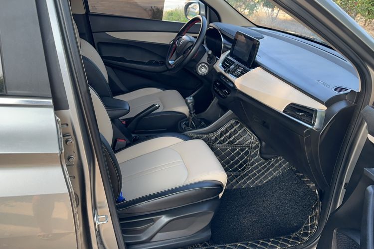 Used Baojun 360 2018 1.5L Manual Luxury Edition China V Right Front Seat