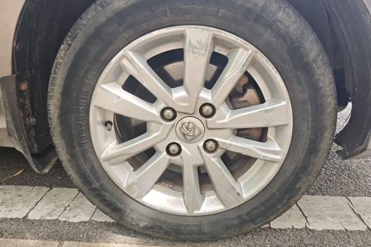 Used Baojun 360 2018 1.5L Manual Elite Version National V Right Front Wheel Hub