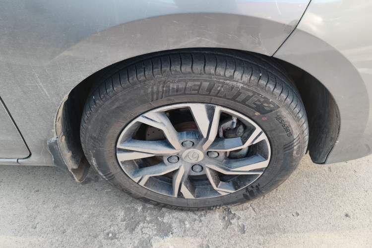Used Baojun 360 2018 1.5L Manual Luxury Edition China V Right Front Wheel Hub
