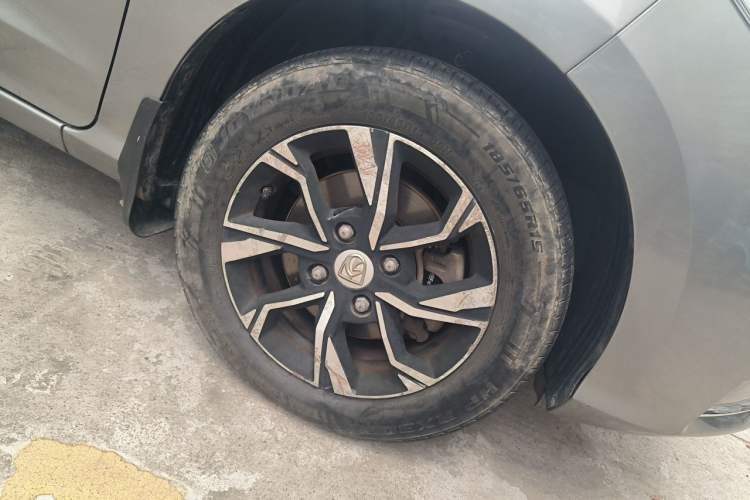 Used Baojun 360 2018 1.5L Automatic Luxury Version China V Right Front Wheel Hub
