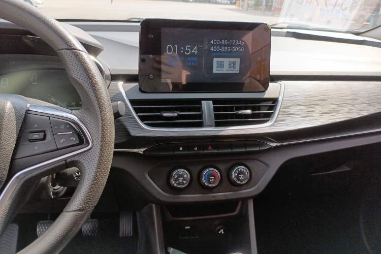 Used Baojun 360 2018 1.5L Manual Elite Version National V Audio And AC Panel