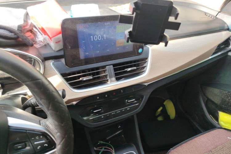 Used Baojun 360 2018 1.5L Manual Luxury Edition China V Audio And AC Panel