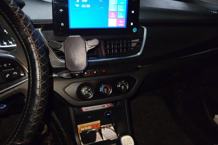 Used Baojun 360 2018 1.5L Manual Elite Version National V Audio And AC Panel