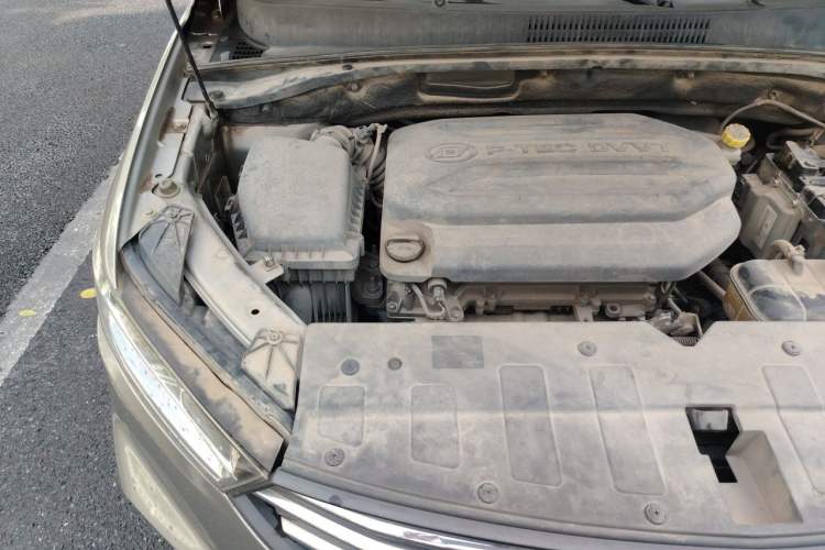 Used Baojun 360 2018 1.5L Manual Luxury Edition China V Engine Bay Right