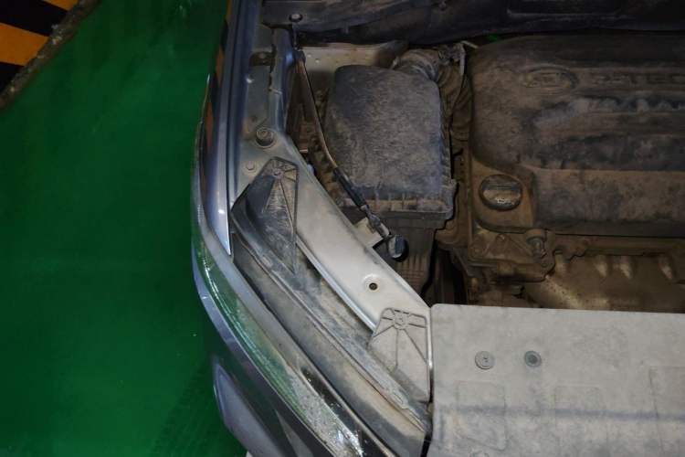 Used Baojun 360 2018 1.5L Manual Elite Version National V Engine Bay Right