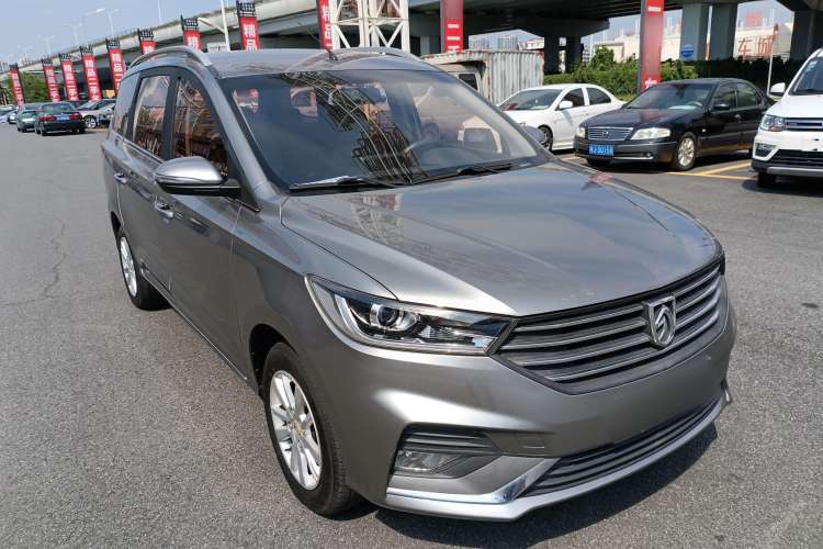 Used Baojun 360 2018 1.5L Manual Elite Version National V Front Right 45 Deg