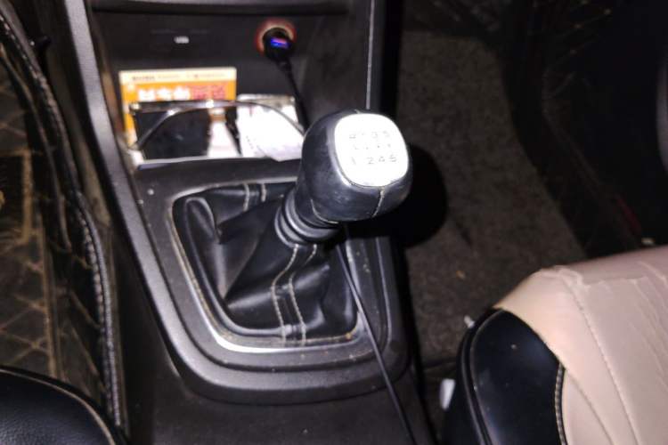 Used Baojun 360 2018 1.5L Manual Elite Version National V Gear Lever