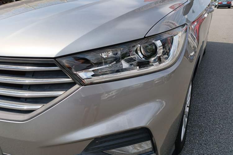 Used Baojun 360 2018 1.5L Manual Elite Version National V Left Front Headlight