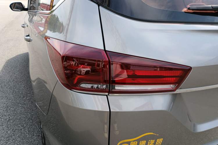 Used Baojun 360 2018 1.5L Manual Elite Version National V Left Rear Taillight