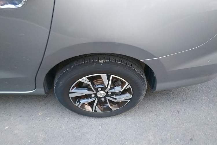 Used Baojun 360 2018 1.5L Manual Luxury Edition China V Left Rear Wheel Hub