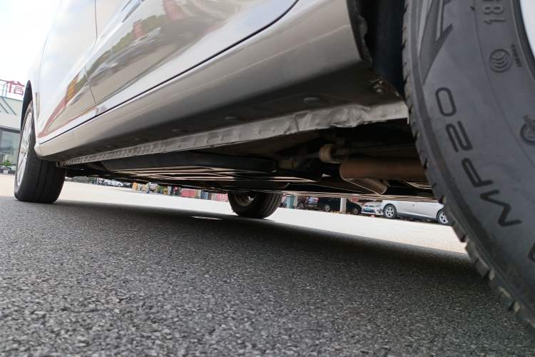 Used Baojun 360 2018 1.5L Manual Elite Version National V Left Side Sill
