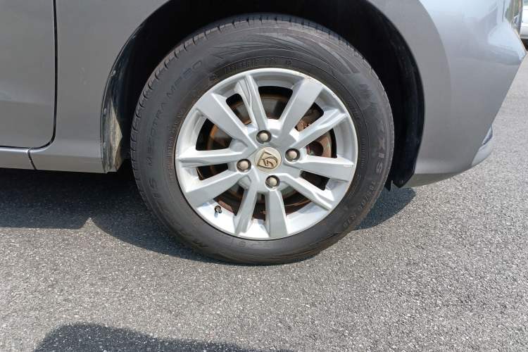 Used Baojun 360 2018 1.5L Manual Elite Version National V Right Front Wheel Hub