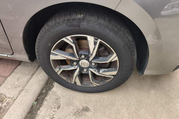 Used Baojun 360 2018 1.5L Automatic Luxury Version China V Right Front Wheel Hub
