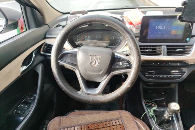 Used Baojun 360 2018 1.5L Manual Luxury Edition China V Steering Wheel