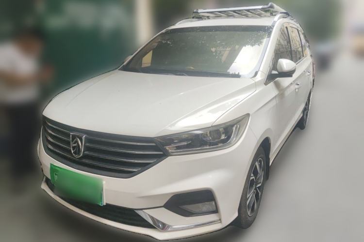 Baojun 360 2018 1.5L Automatic Luxury Version China V usado Guazi used car, China used car export, Used car for sale, Used cars, Cheapest cars for sale