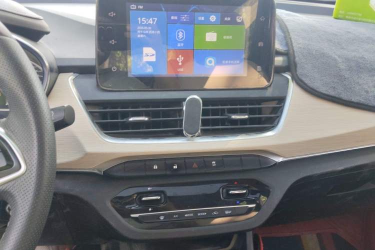 Used Baojun 360 2018 1.5L Manual Luxury Edition China V Audio And AC Panel