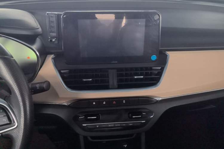 Used Baojun 360 2018 1.5L Automatic Luxury Version China V Audio And AC Panel