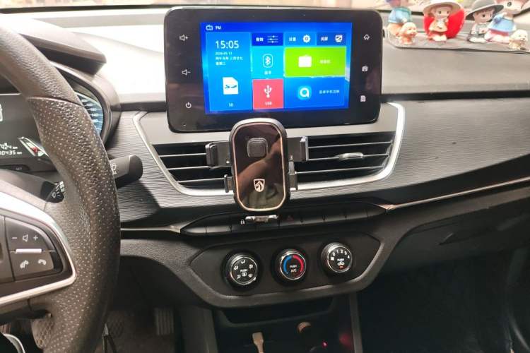 Used Baojun 360 2018 1.5L Manual Elite Version National V Audio And AC Panel