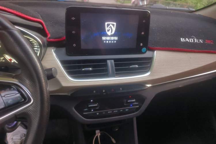 Used Baojun 360 2018 1.5L Manual Luxury Edition China V Audio And AC Panel