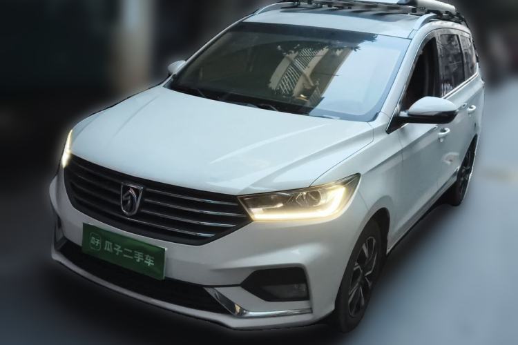 Used Baojun 360 2018 1.5L Automatic Luxury Version China V Guazi used car, China used car export, Used car for sale, Used cars, Cheapest cars for sale
