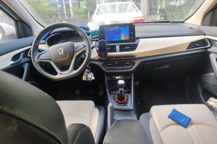 Used Baojun 360 2018 1.5L Manual Luxury Edition China V Center Console