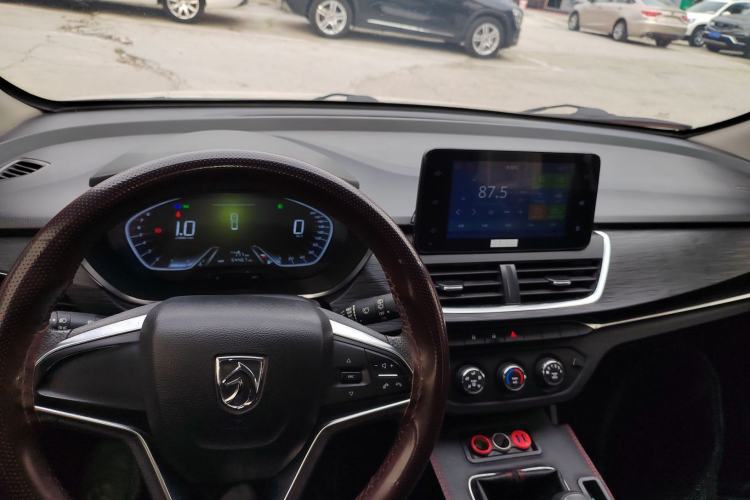 Used Baojun 360 2018 1.5L Manual Elite Version National V Center Console