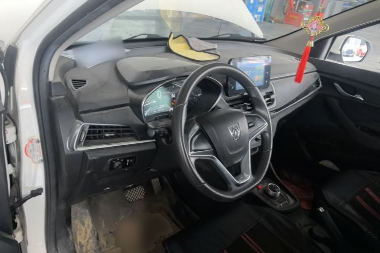 Used Baojun 360 2018 1.5L Automatic Elite Version National V Center Console