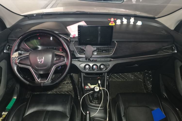 Used Baojun 360 2018 1.5L Manual Elite Version National V Center Console
