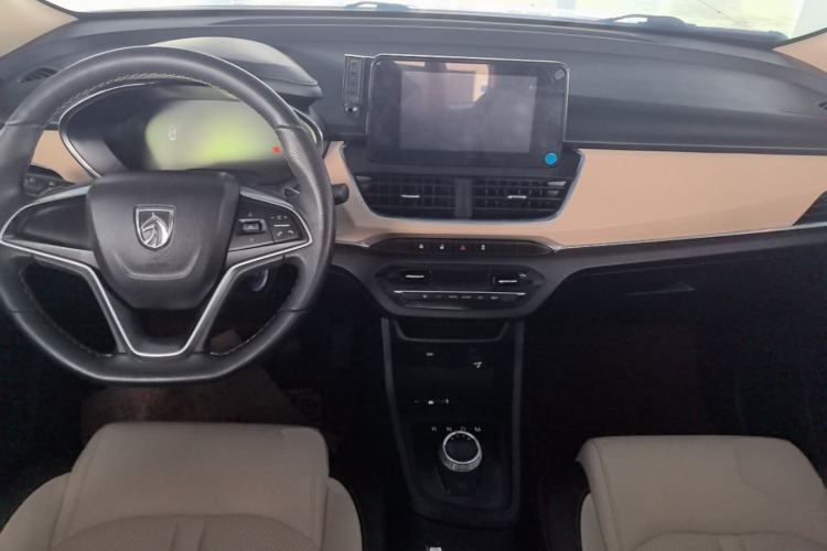 Used Baojun 360 2018 1.5L Automatic Luxury Version China V Center Console