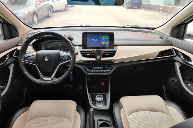 Used Baojun 360 2018 1.5L Automatic Luxury Version China V Center Console