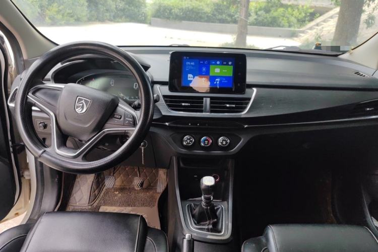 Used Baojun 360 2018 1.5L Manual Elite Version National V Center Console