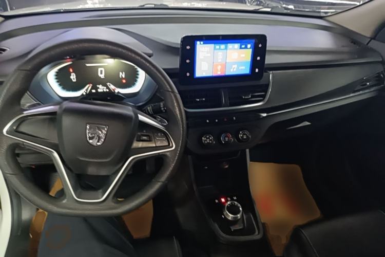 Used Baojun 360 2018 1.5L Automatic Elite Version National V Center Console