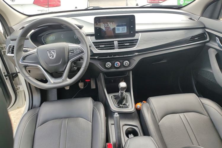 Used Baojun 360 2018 1.5L Manual Elite Version National V Center Console