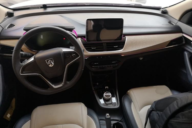 Used Baojun 360 2018 1.5L Automatic Luxury Version China V Center Console