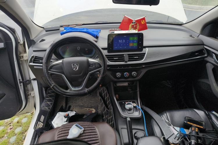 Used Baojun 360 2018 1.5L Automatic Elite Version National V Center Console