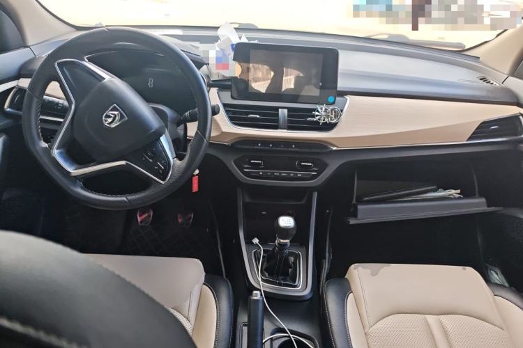 Used Baojun 360 2018 1.5L Manual Luxury Edition China V Center Console