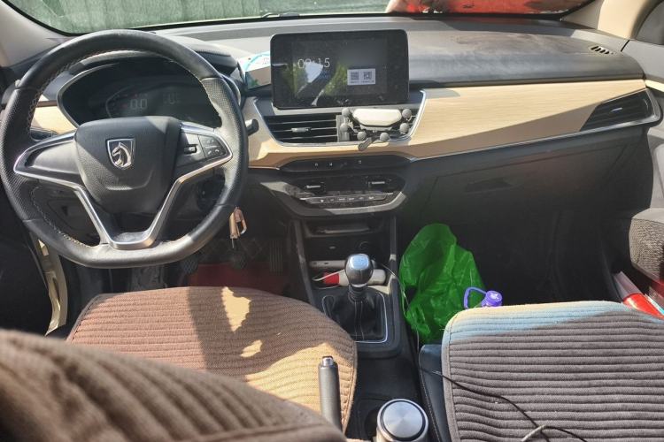 Used Baojun 360 2018 1.5L Manual Luxury Edition China V Center Console