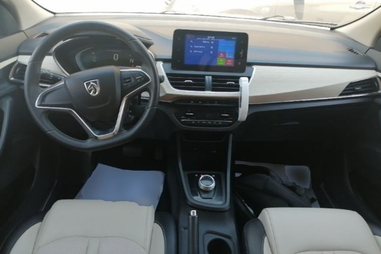 Used Baojun 360 2018 1.5L Automatic Luxury Version China V Center Console
