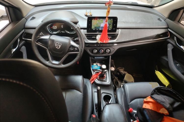 Used Baojun 360 2018 1.5L Manual Elite Version National V Center Console